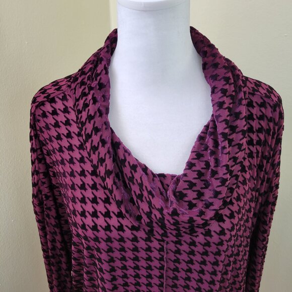 LIV by Habitat Clothes Burgundy Velvet Mesh Houndstooth Sheer Cowl Top Size M - Picture 8 of 14